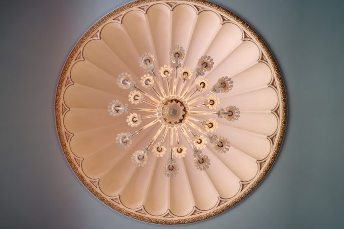 Photo porcelain table lamp