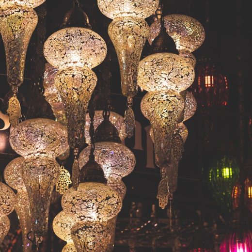 Photo rattan chandelier