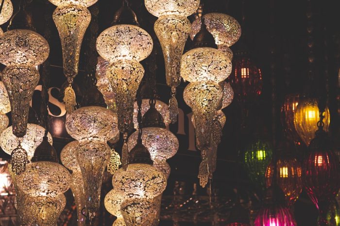 Photo rattan chandelier