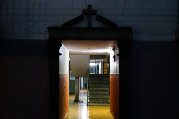 Photo entryway sconce