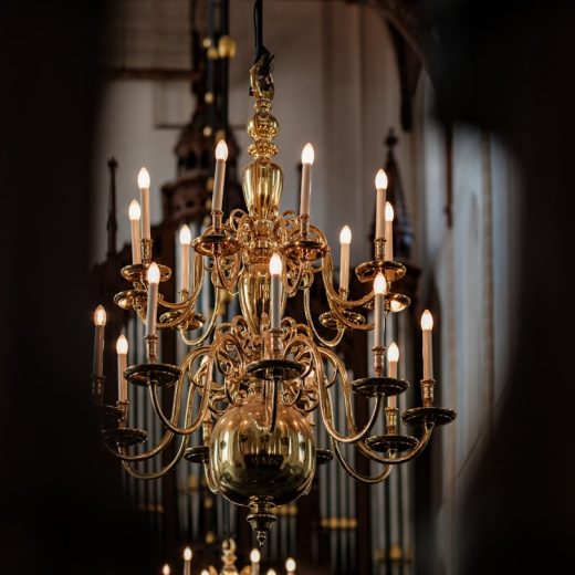 Photo cottage brass chandelier