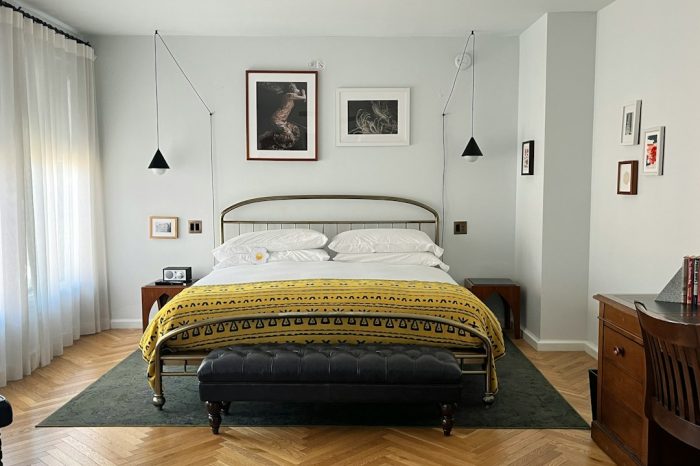 Photo candle linear suspension light cozy bedroom