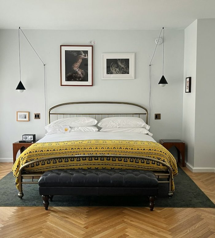 Photo candle linear suspension light cozy bedroom